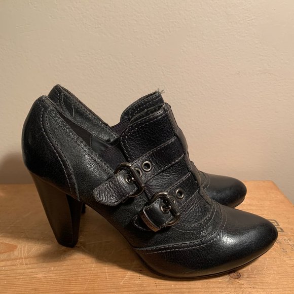 Report Heeled Ankle Booties - Picture 1 of 4